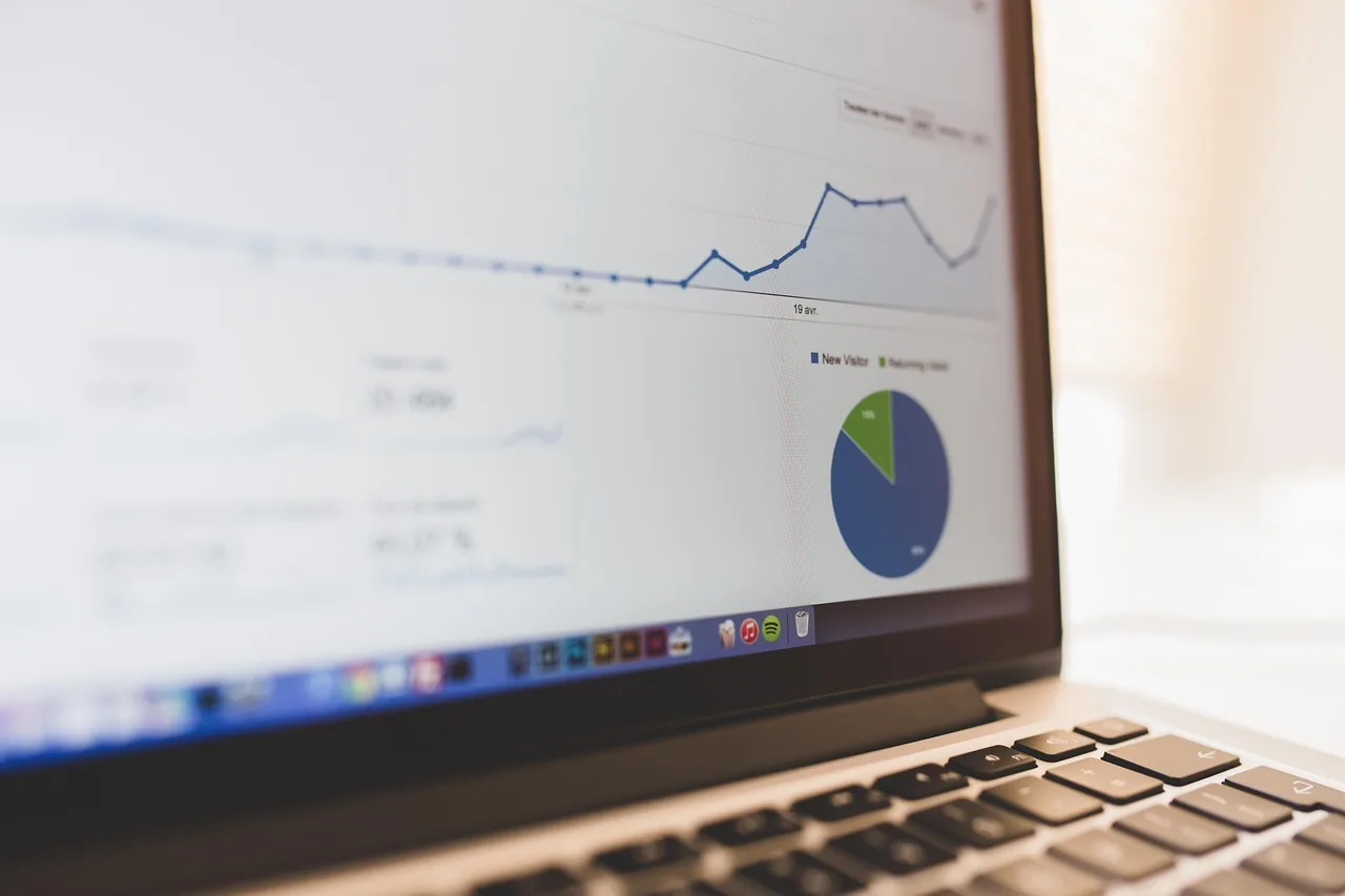 AI B2B Prospecting for Growing Sales Teams: How to Punch Above Your Weight